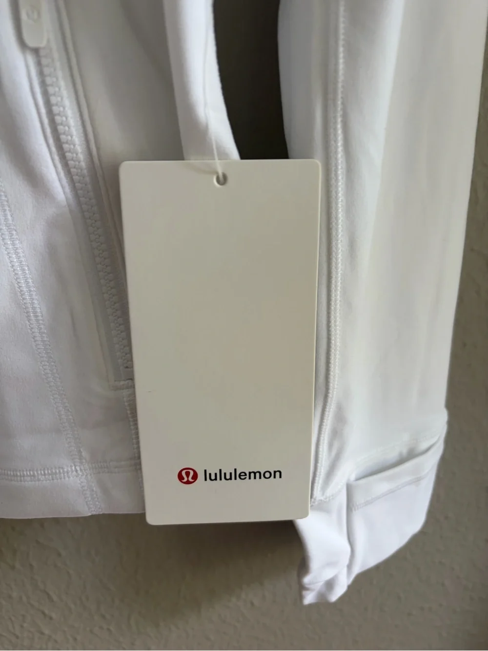NWT Lululemon Define Women's White Full‑Zip Jacket. Size: 10